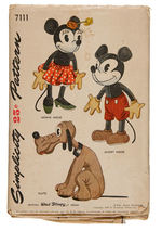 MICKEY & MINNIE MOUSE "SIMPLICITY PATTERN" DOLLS (PATTERNS INCLUDED).