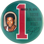 BASKETBALL 1974 BUTTON FOR OSCAR ROBERTSON NIGHT PLUS MAGIC JOHNSON ON MICHIGAN STATE 78/79 BUTTON.