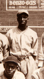 1922 ST. LOUIS STARS NEGRO LEAGUE TEAM PHOTO WITH COOL PAPA BELL IN HIS ROOKIE YEAR.