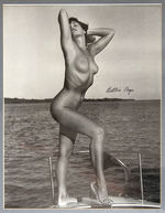 BETTIE PAGE LARGE AND IMPRESSIVE SIGNED NUDE PHOTO.