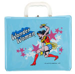 "WONDER WOMAN" VINYL LUNCHBOX WITH THERMOS.