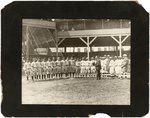 1917 NEGRO LEAGUE CABINET PHOTO OF CHICAGO UNION GIANTS & INDIANAPOLIS ABC'S WITH OSCAR CHARLESTON.