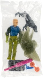 G.I. JOE MUTT AND JUNKYARD TEST SHOT FIGURES IN BAG WITH ACCESSORIES.