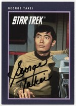 STAR TREK - SULU ACTOR GEORGE TAKEI SIGNED TRADING CARD.