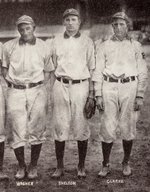 1909 PITTSBURGH PIRATES PANORAMIC POSTCARD WITH HOFERS: WAGNER, CLARKE & WILLIS.