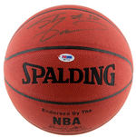 SHAQUILLE O'NEAL SIGNED BASKETBALL & CARD.